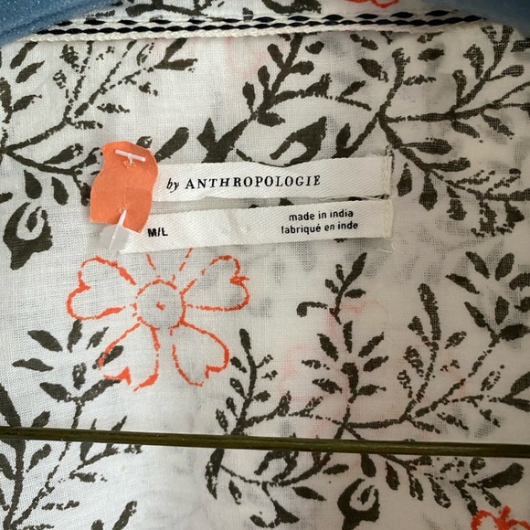 Anthropologie enchanted Embroidered Button Down Shirt Size M - Picture 2 of 4